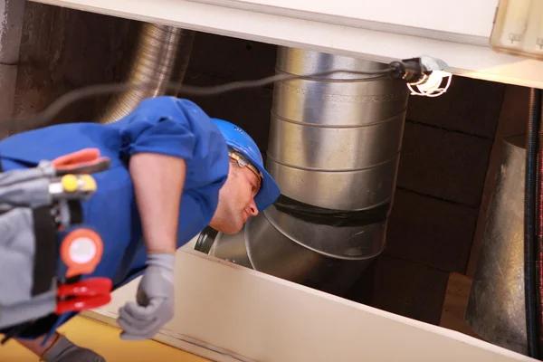 How HVAC Contractors Ensure Indoor Air Quality