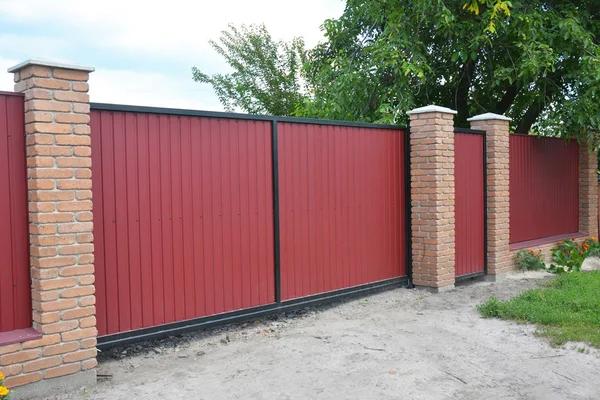Get Professional Fence and Gate Repair at Affordable Prices